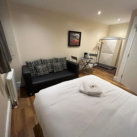 Modern Double Room With Sofa Edinburgh Ngoại thất bức ảnh