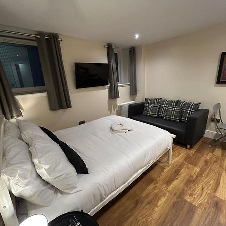 Modern Double Room With Sofa Edinburgh Ngoại thất bức ảnh
