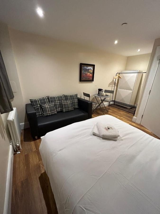 Modern Double Room With Sofa Edinburgh Ngoại thất bức ảnh