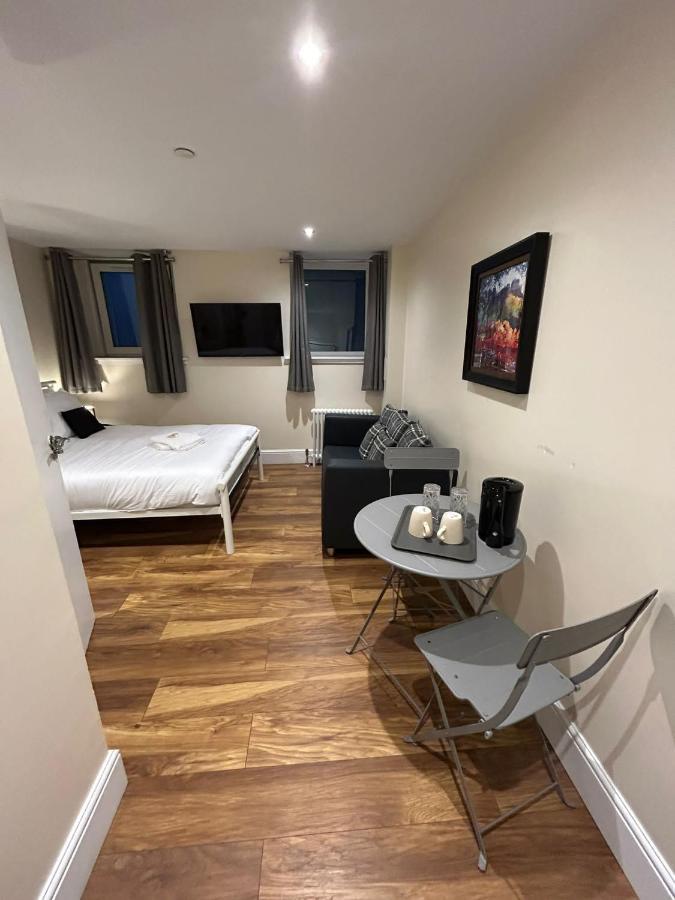Modern Double Room With Sofa Edinburgh Ngoại thất bức ảnh