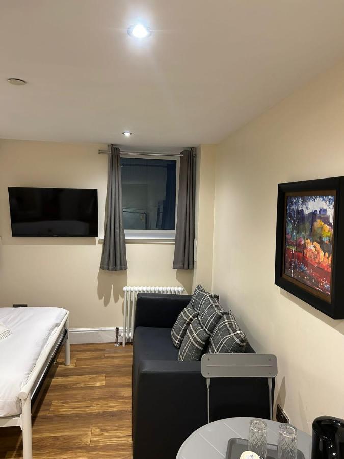 Modern Double Room With Sofa Edinburgh Ngoại thất bức ảnh